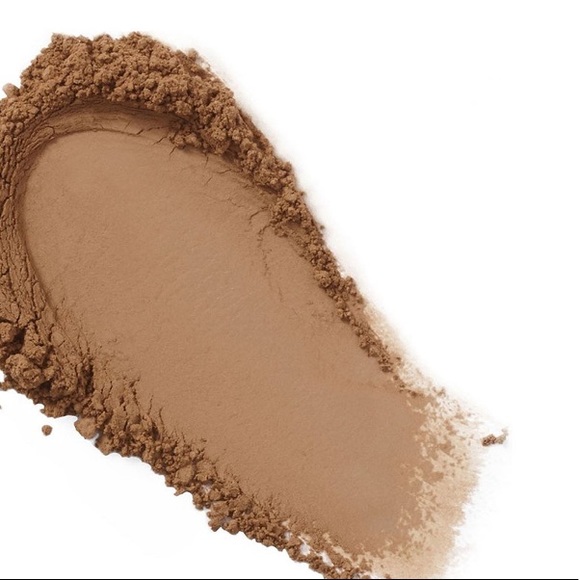 Cover FX Perfect Setting Powder in Deep - Picture 3 of 4